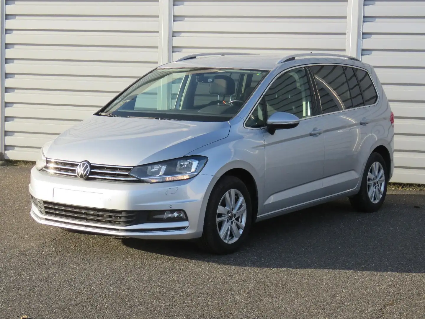 Volkswagen Touran Highline*7Sitz*ACC*Keyl*AHK*Kamera* Silber - 1