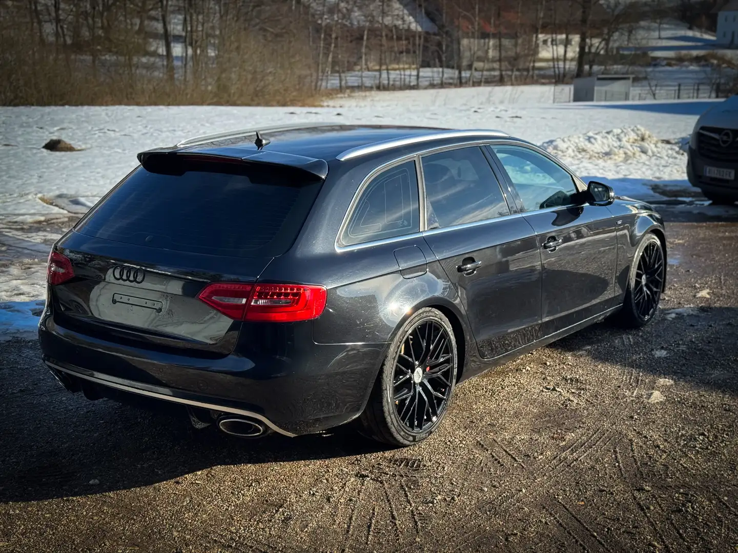 Audi A4 Avant 3.0 TDI DPF quattro S tronic line Sportpaket - 2
