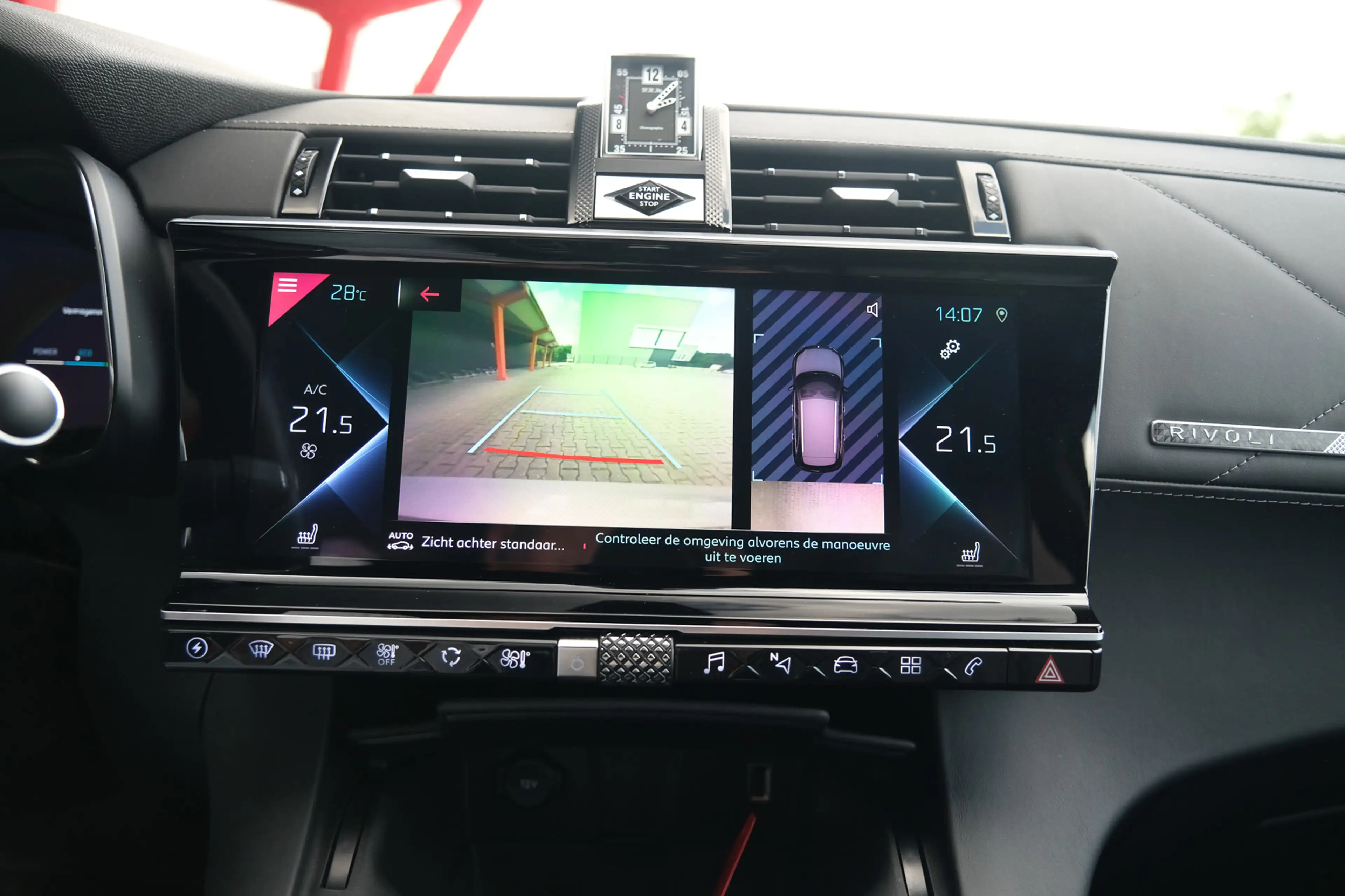 DS Automobiles DS 7 Crossback E-Tense 4x4 Be Chic — photo 14