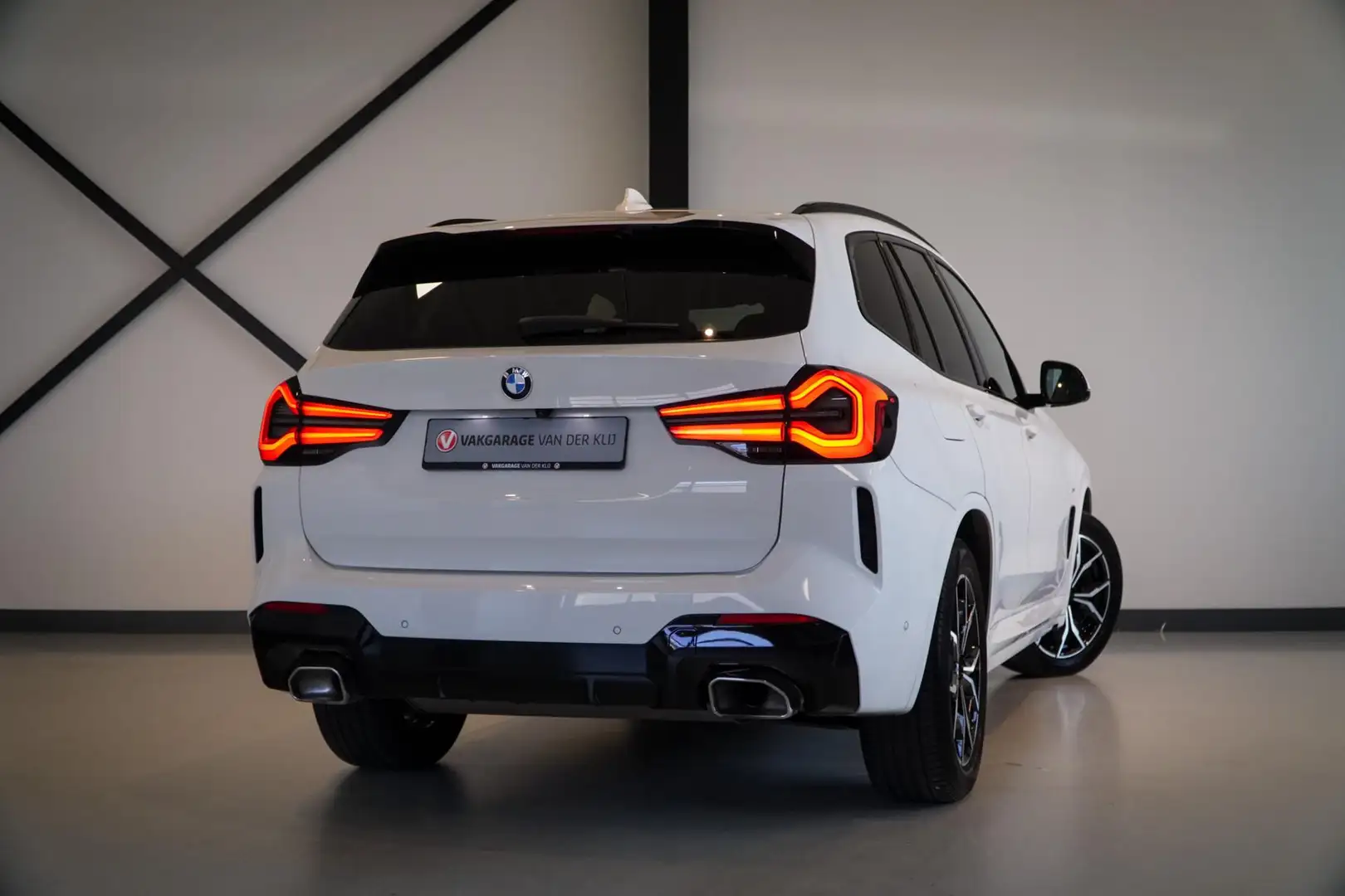 BMW X3 XDrive20i M-Sport | Camera | Hifi | Shadow | Live Wit - 2
