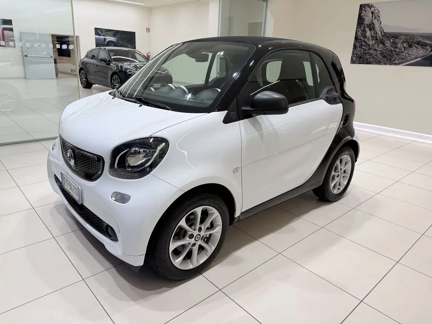 smart forTwo fortwo EQ Passion Blanc - 1