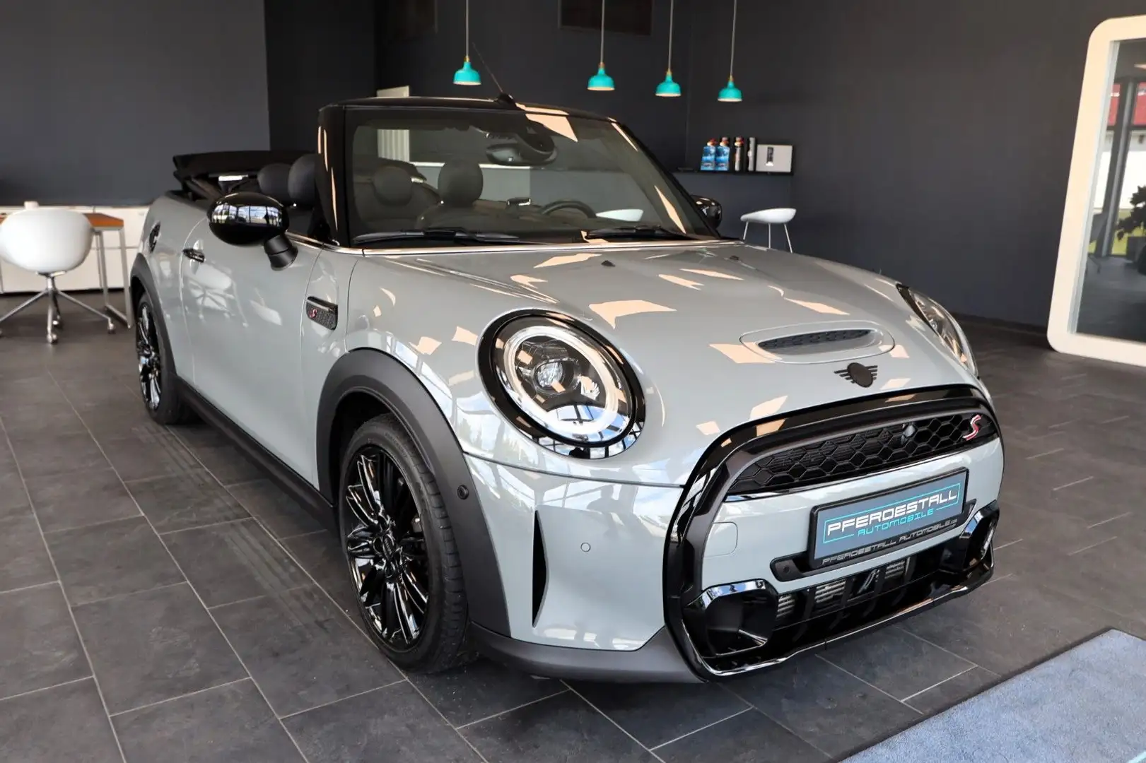 MINI Cooper S Cabrio Classic Trim LEDER KAM PDC NAVI Šedá - 1