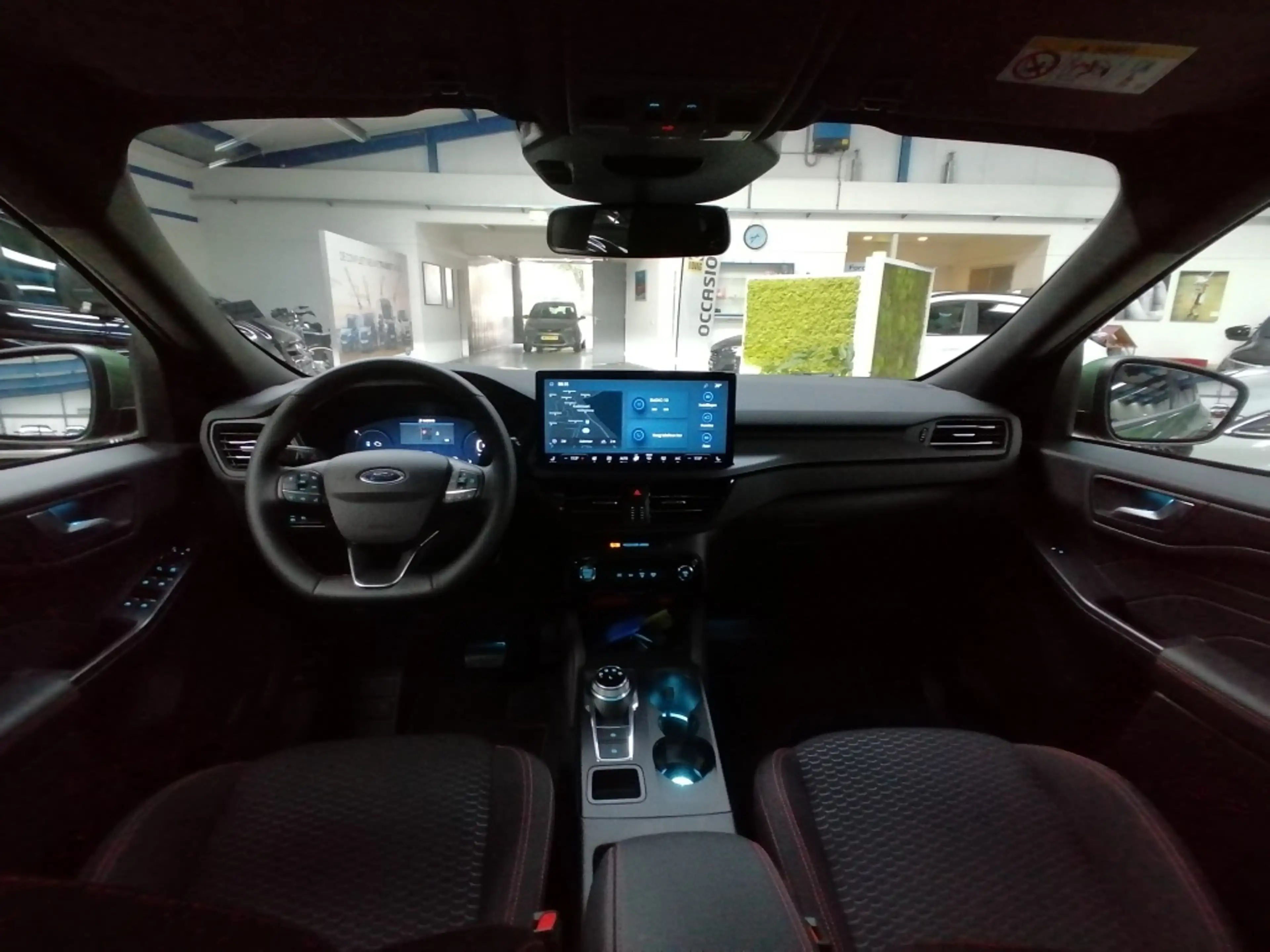 Ford Kuga 2.5 PHEV ST-Line (trekhaak) — photo 7