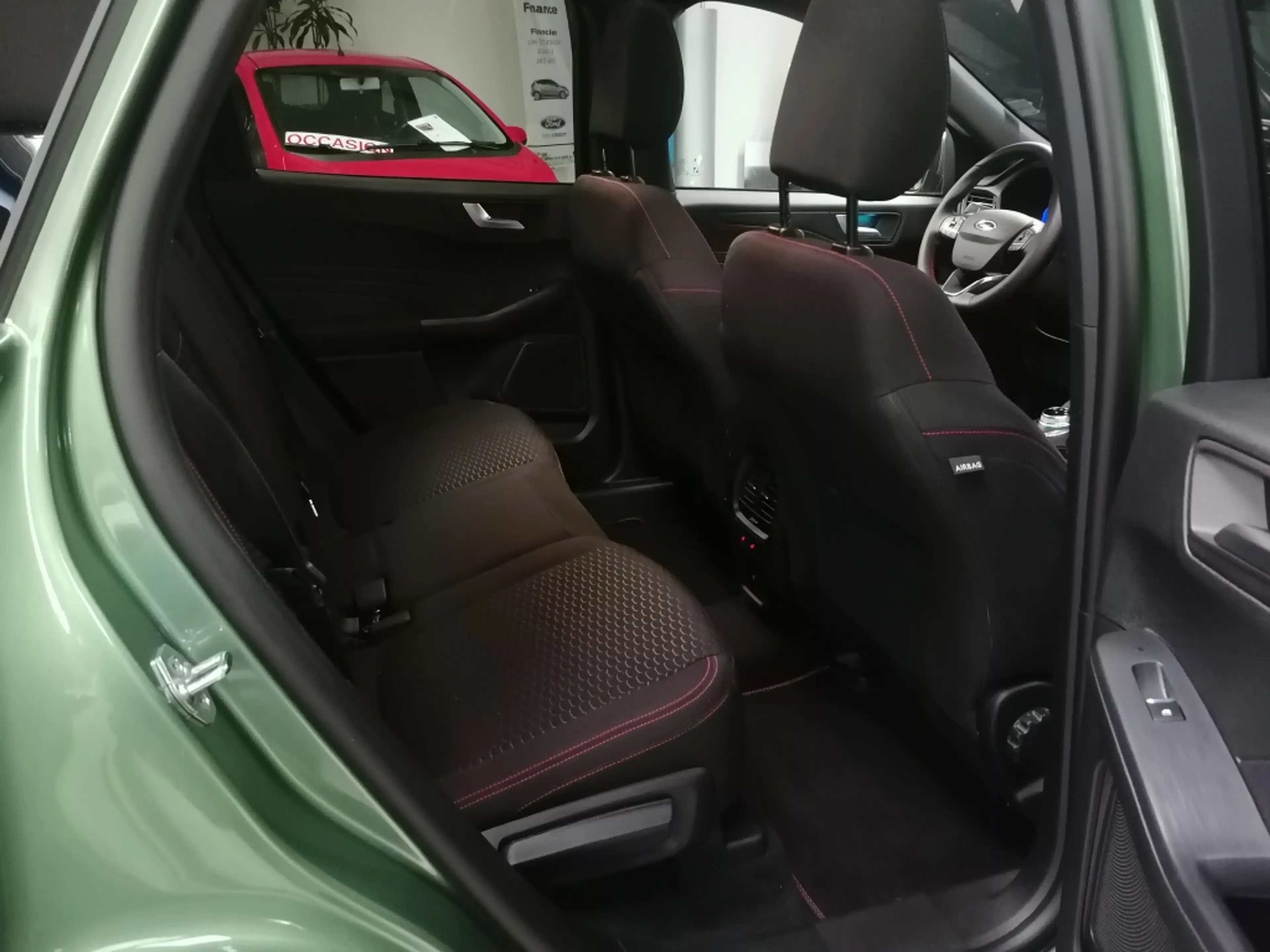 Ford Kuga 2.5 PHEV ST-Line (trekhaak) — photo 14