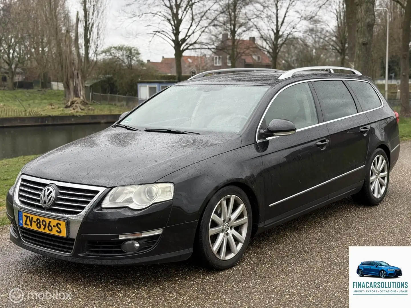 Volkswagen Passat Variant 2.0 TFSI Highline Schwarz - 1