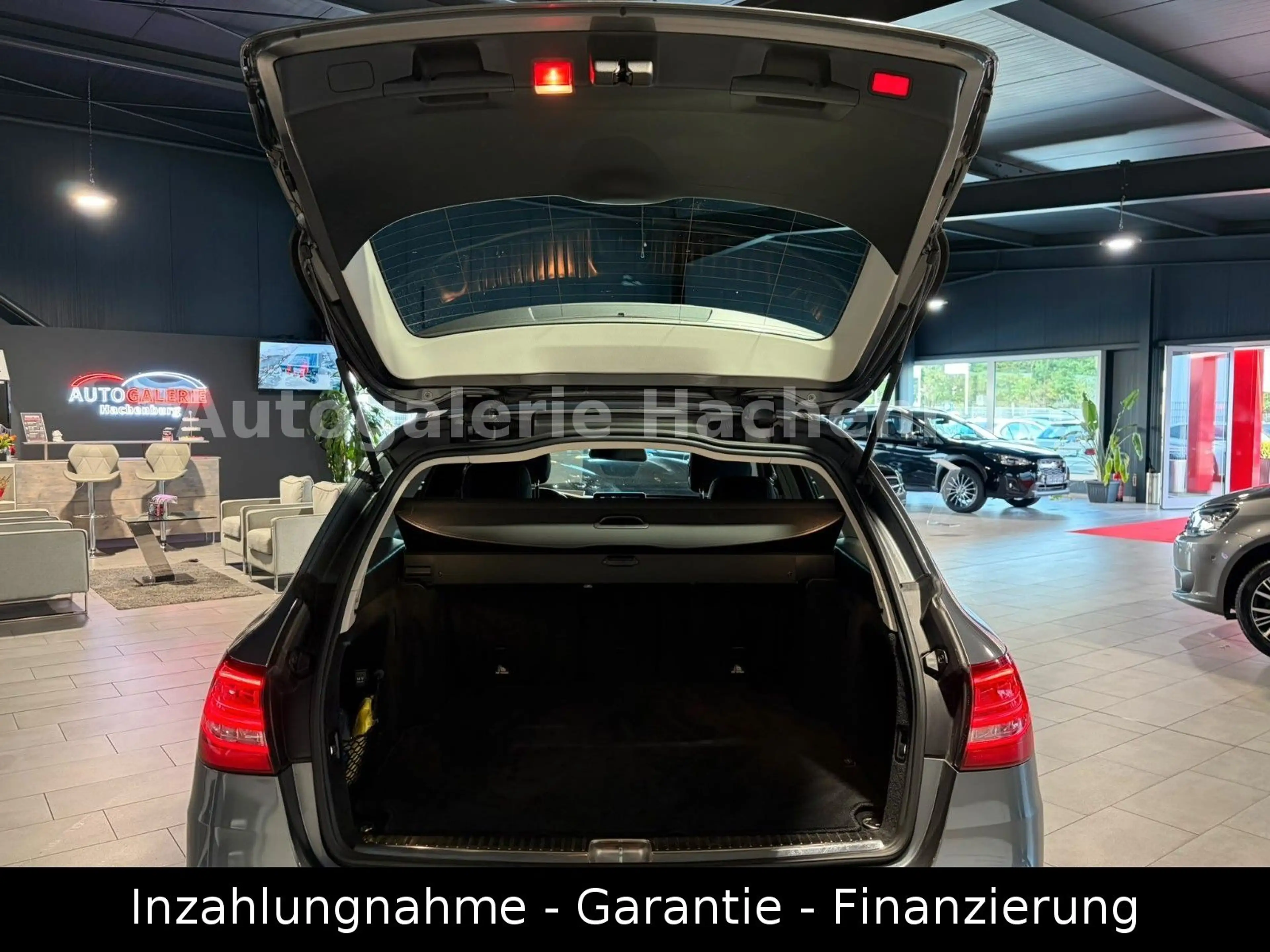 Mercedes-Benz C 250 d T Aut./LED/Leder/Navi/Cam/Totwinkel/EU6 — photo 8