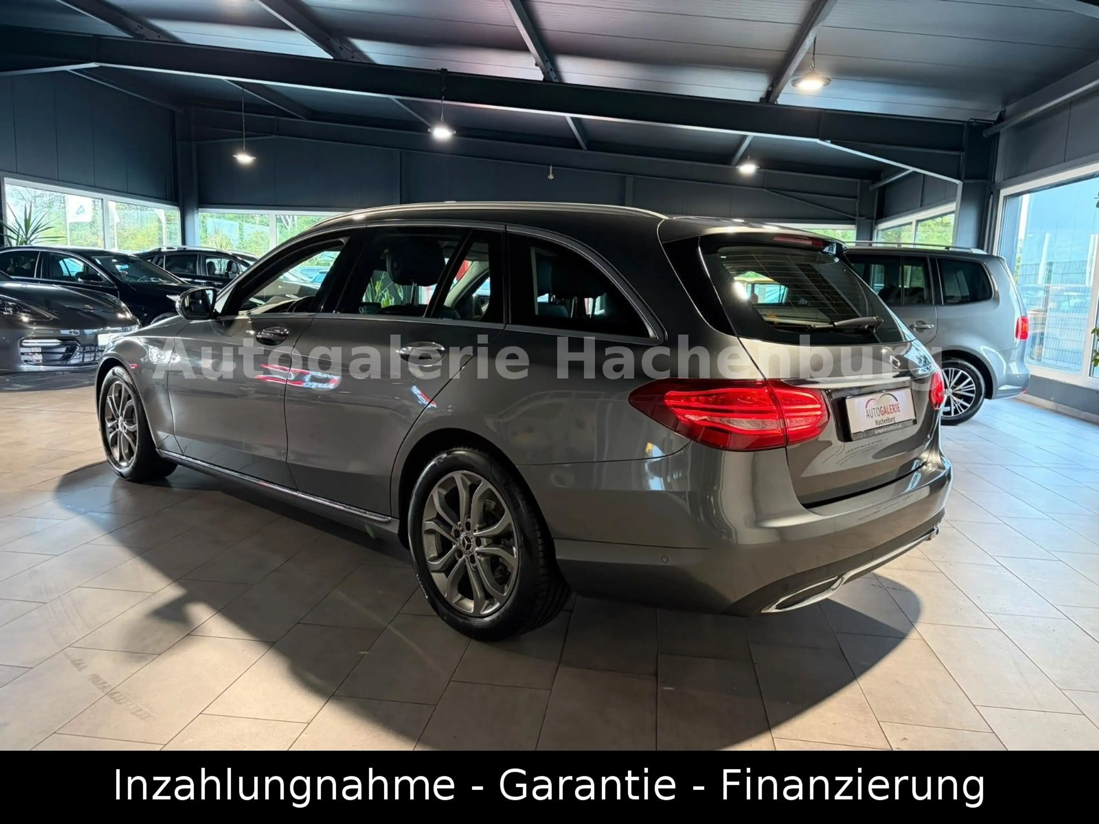 Mercedes-Benz C 250 d T Aut./LED/Leder/Navi/Cam/Totwinkel/EU6 — photo 4