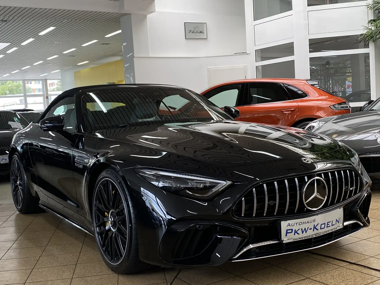 Mercedes-Benz SL 63 AMG 4M+*HuD*LiFT*KeY Go*360°*MEMO*MASSAGE* Schwarz - 2