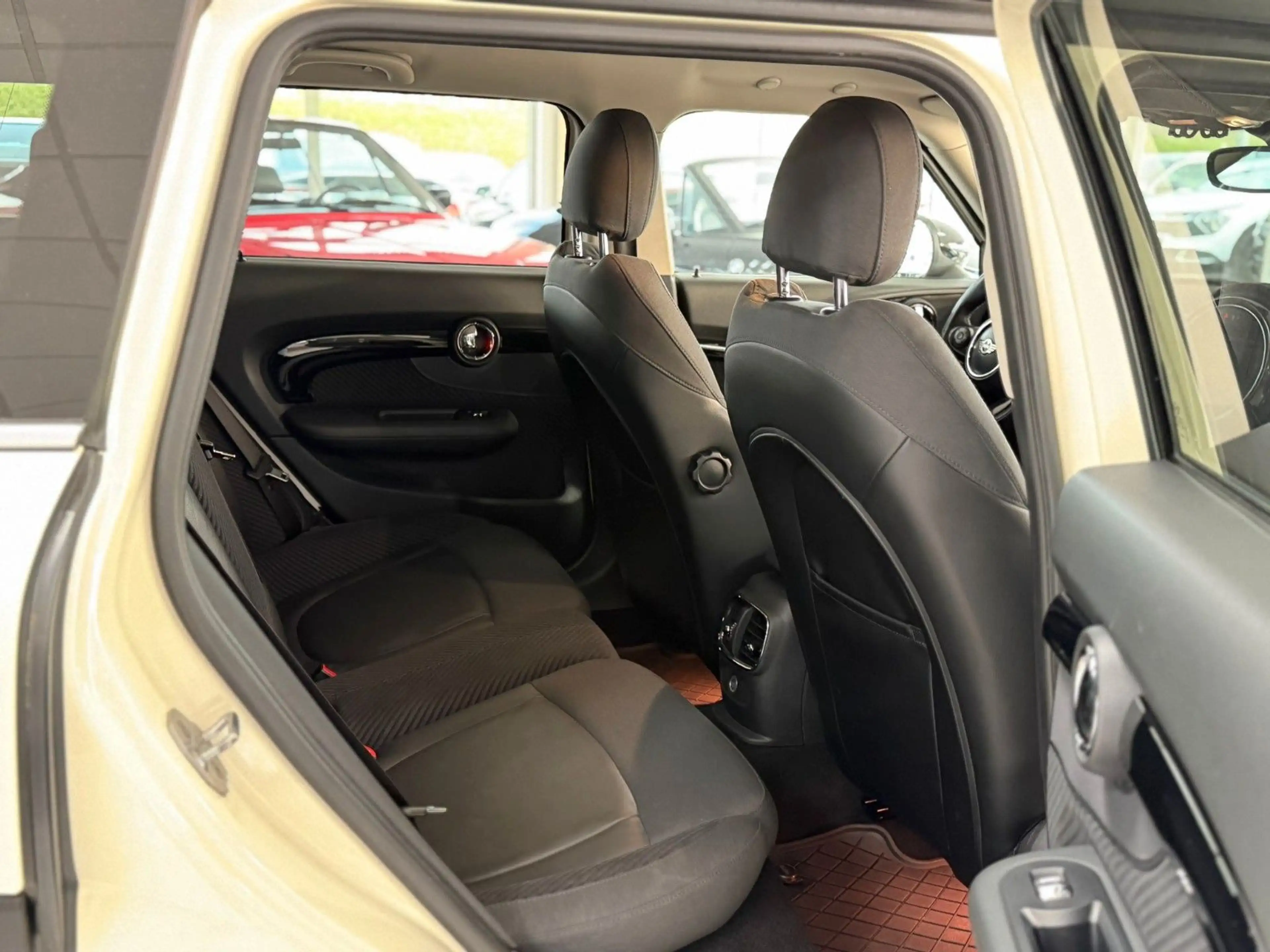 MINI Cooper D Clubman +Automatik+Navi+Leder+LED — photo 13