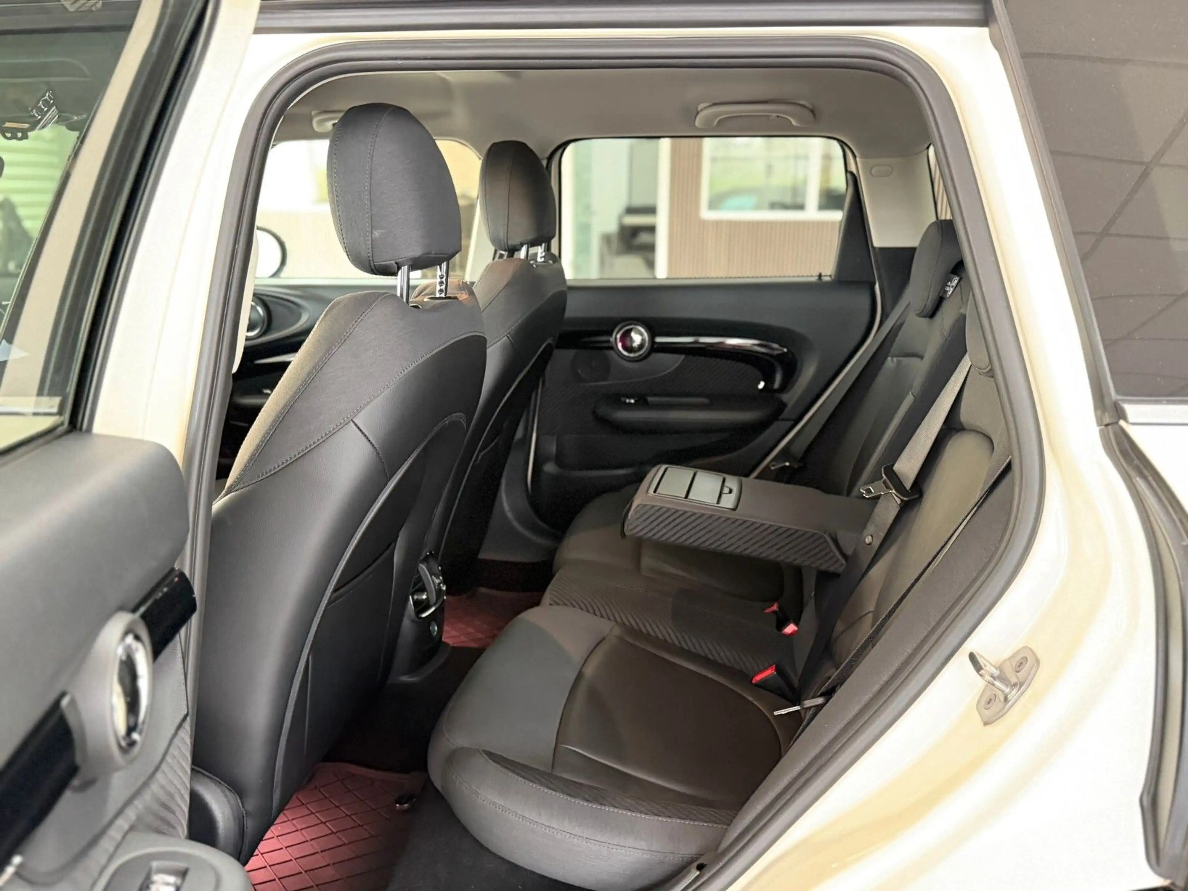 MINI Cooper D Clubman +Automatik+Navi+Leder+LED — photo 14
