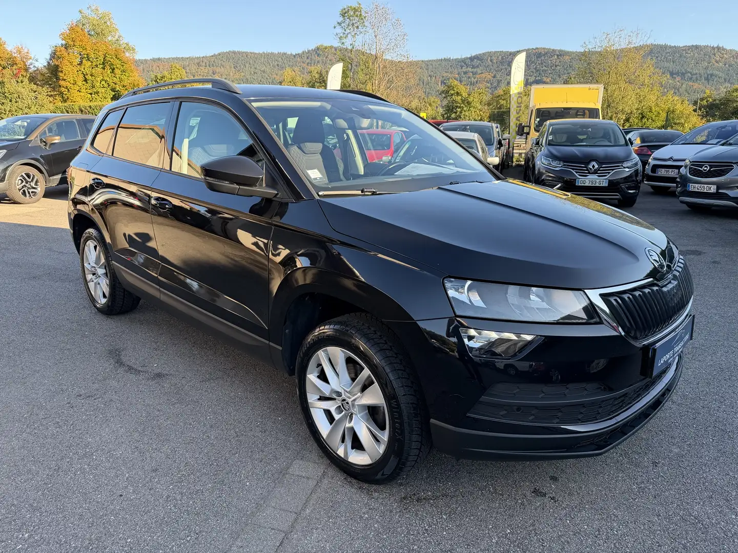 Skoda Karoq 1.6 TDI 116CH SCR BUSINESS DSG EURO6D-T Schwarz - 2