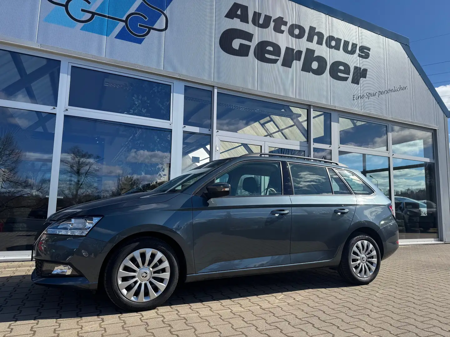 Skoda Fabia Combi 1.0 TSI Style ACC SHZ MFL PDC Grijs - 1