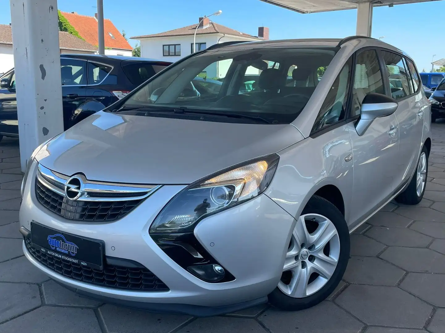 Opel Zafira Tourer Business Edition AUTOMATIK°NAVI Silber - 1