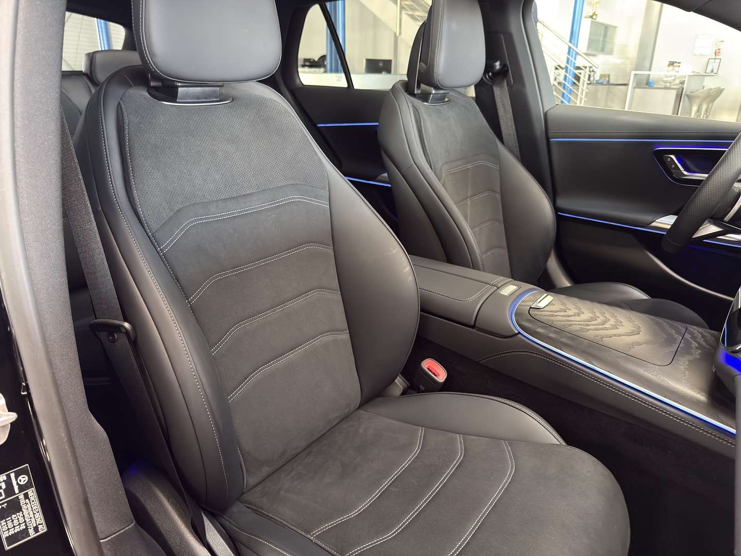 Mercedes Classe E 200 AMG Line -  - Joinsteer - #4