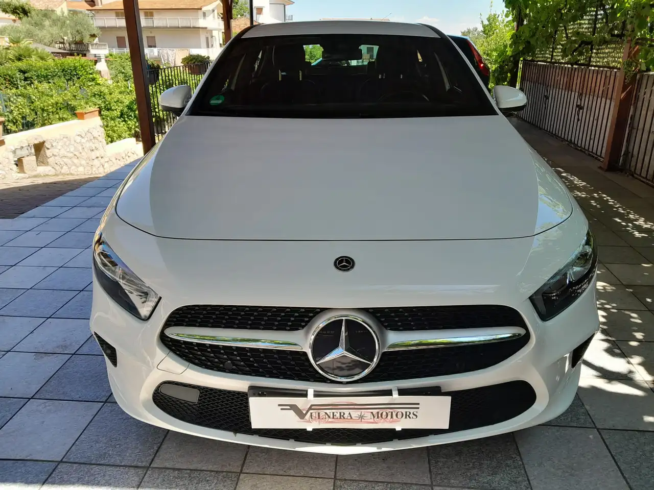Mercedes-Benz A 180