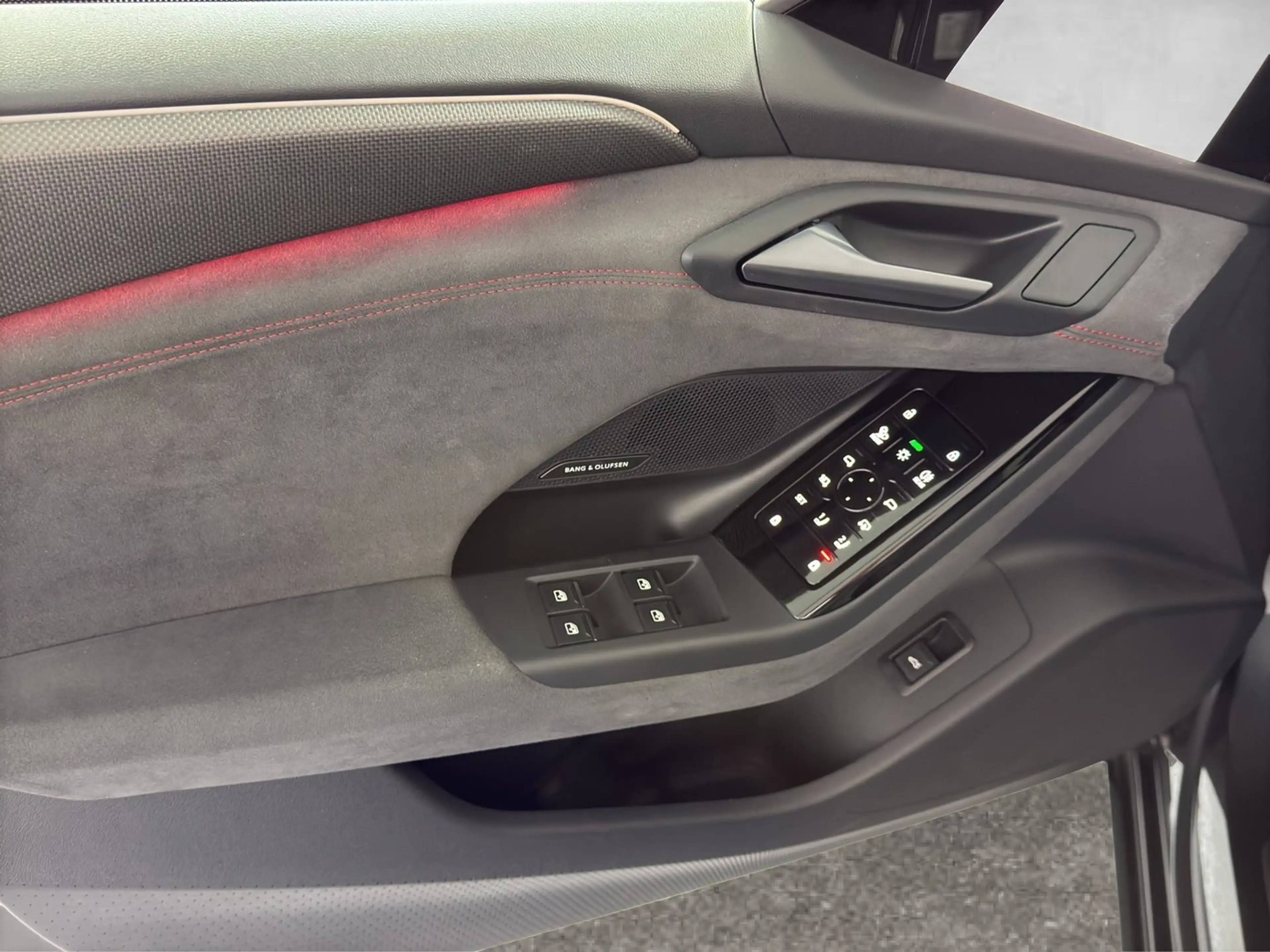 Audi S6 e-tron e-tron — photo 15