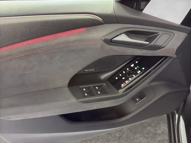 Audi E-Tron view 15