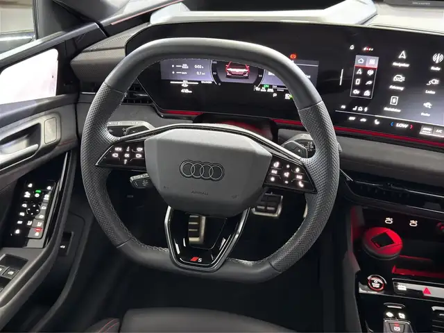 Audi E-Tron view 8