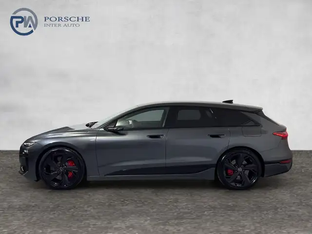 Audi E-Tron view 3