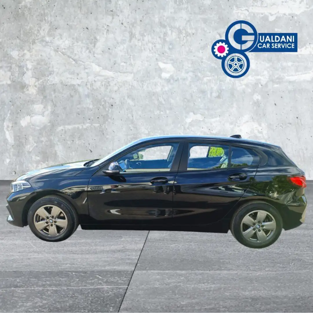 BMW 116 116d 5p. Business Advantage Negro - 1