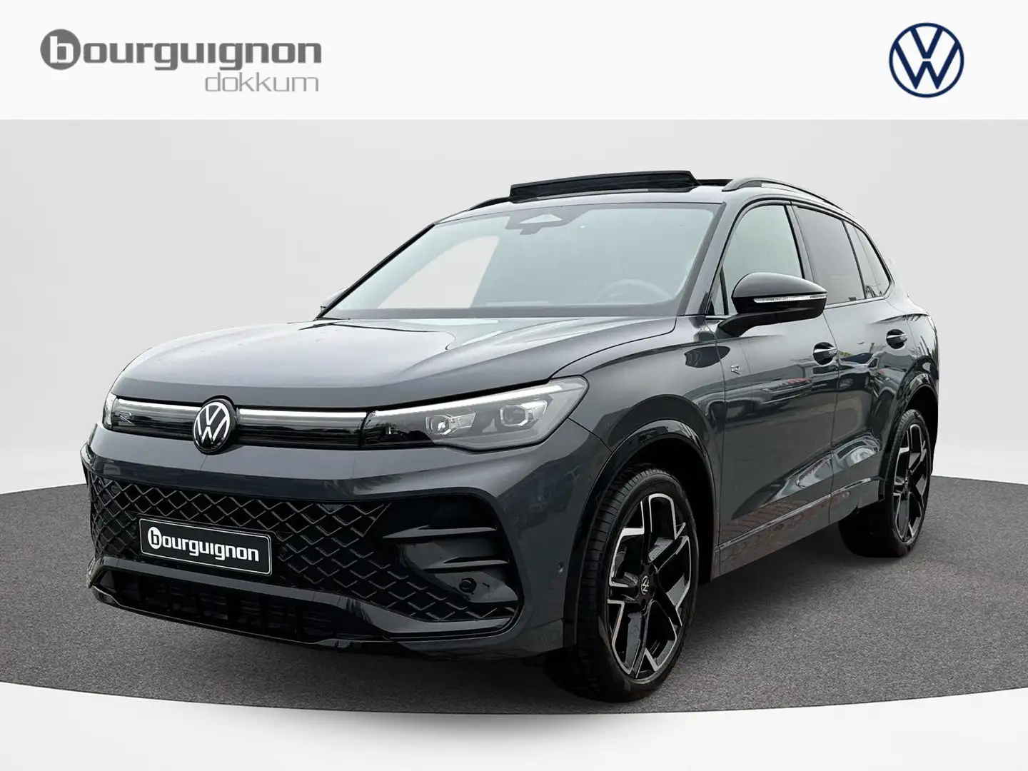 Volkswagen Tiguan 1.5 TSI 150 pk R-Line | Pano Dak | ERGO | Trekhaak Gris - 1