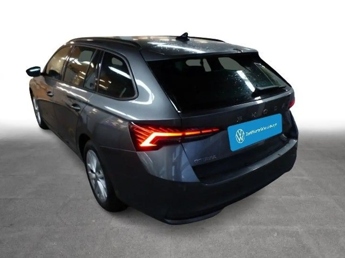 Skoda Octavia Combi 2.0 TDI DPF Selection DSG AZV Conn Grau - 2