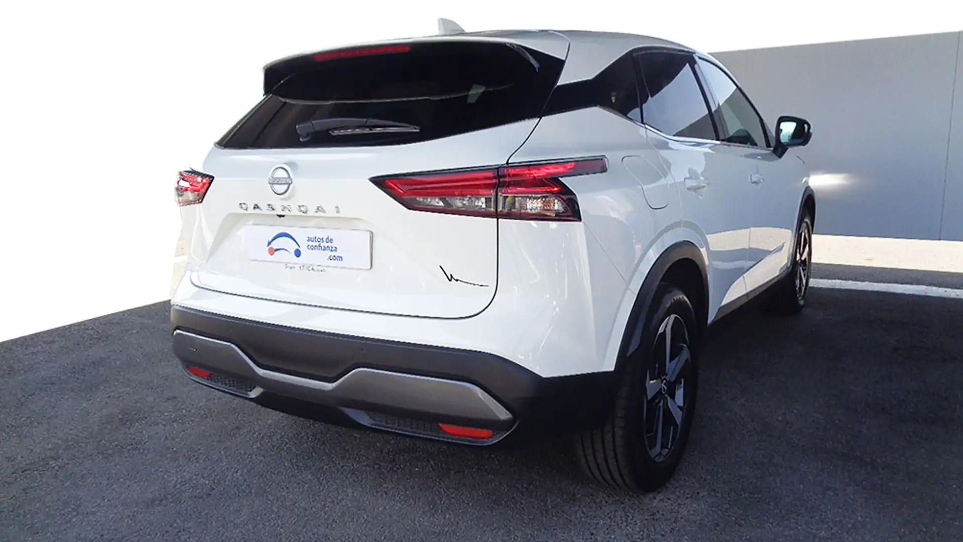 Nissan Qashqai 1.3 DIG-T mHEV 12V N-Connecta 4x2 103kW - 2