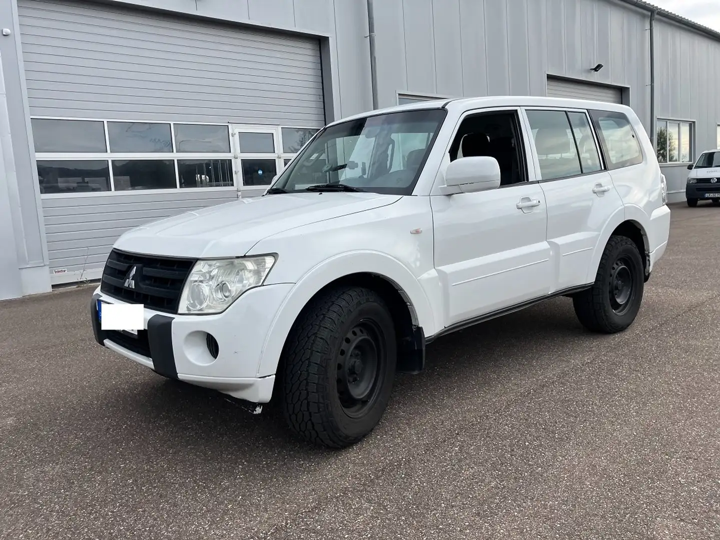 Mitsubishi Pajero 3.2 DI-D Inform (5-trg.) 7-Sitze Klimaaut. AHK Alb - 1