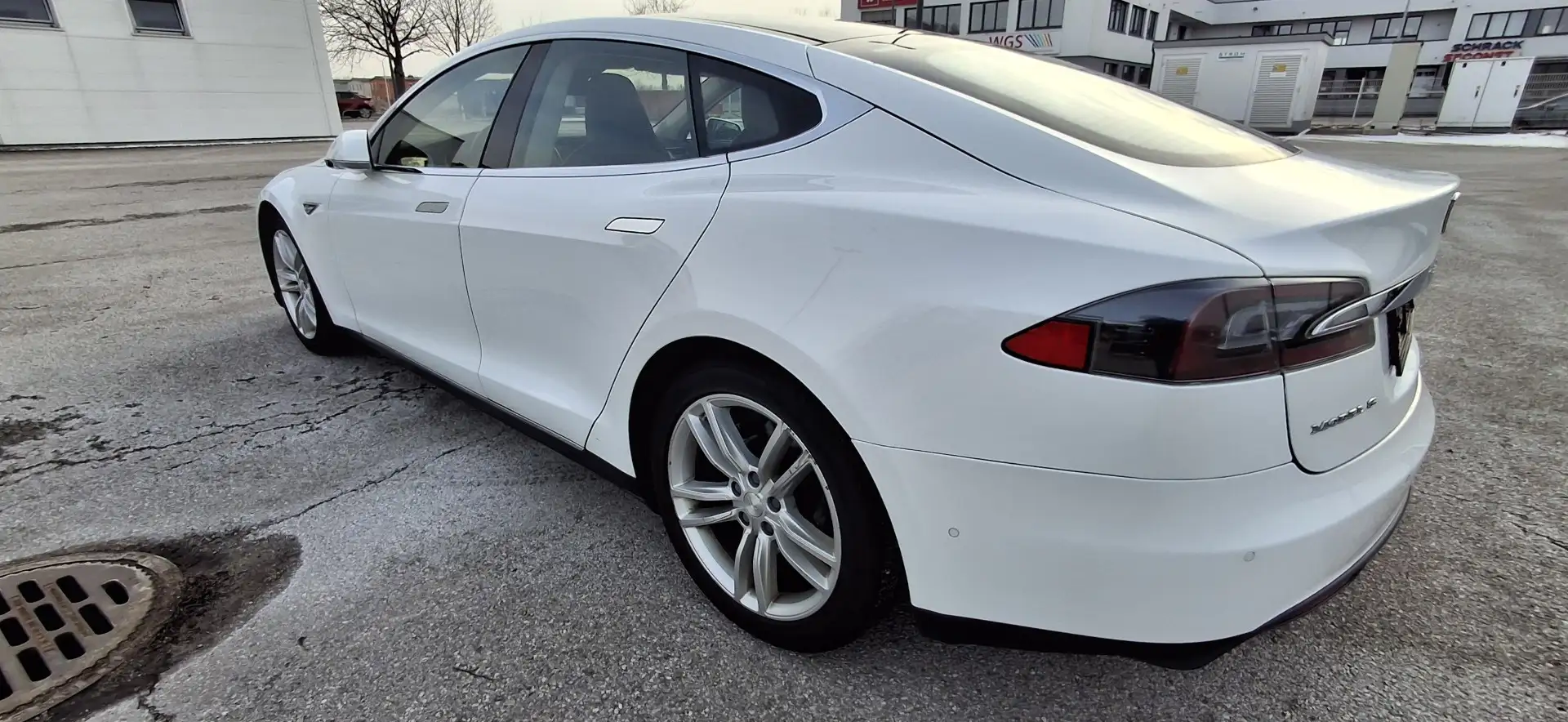 Tesla Model S 85D Free Supercharging Weiß - 2