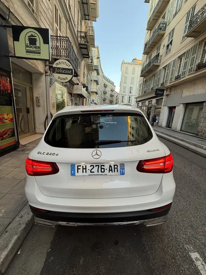 Mercedes-Benz GLC 220