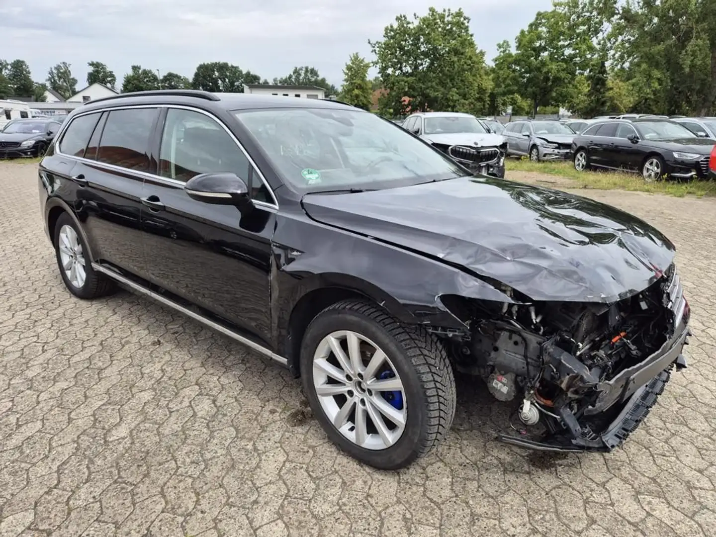 Volkswagen Passat Variant 1.4 eTSI GTE Navi LED Dig.Cockpit Schwarz - 1