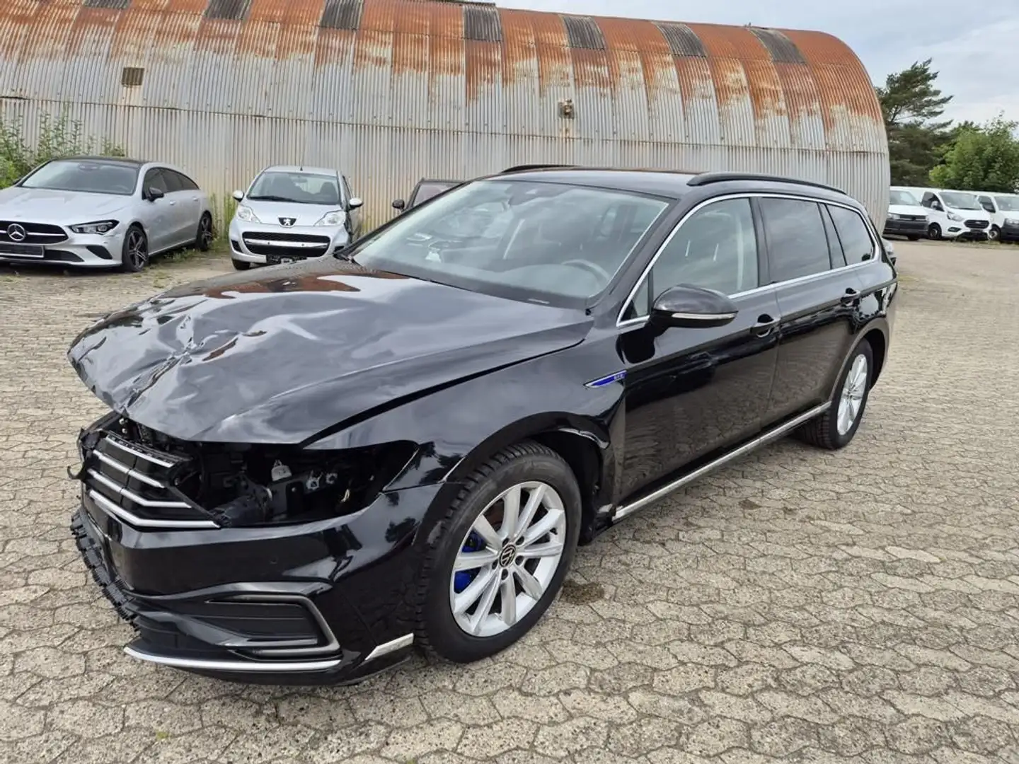 Volkswagen Passat Variant 1.4 eTSI GTE Navi LED Dig.Cockpit Schwarz - 2