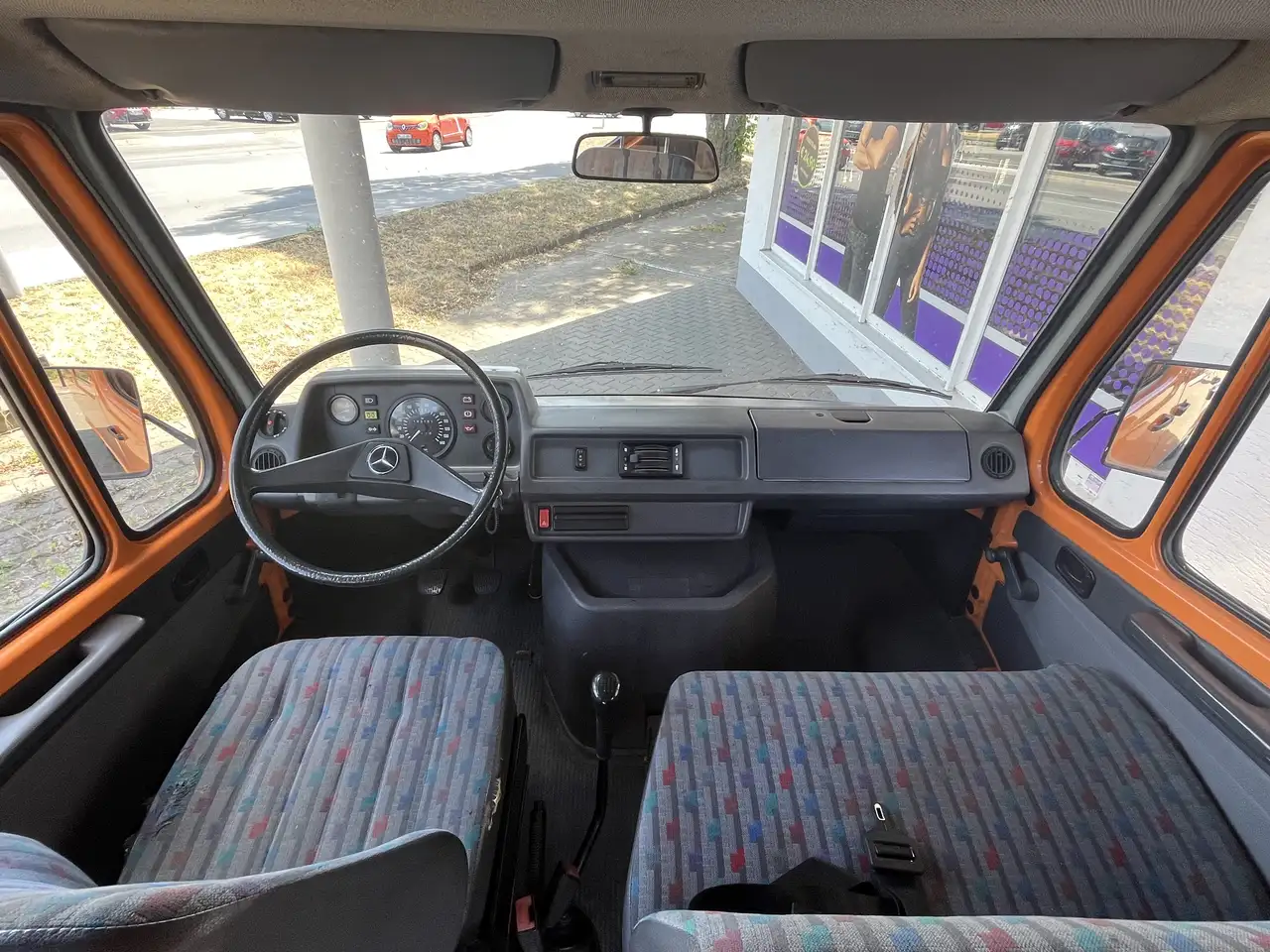 Mercedes-Benz T1 208 D Oldtimer H-Zulassung / Servo / 5-Gang, foto 7