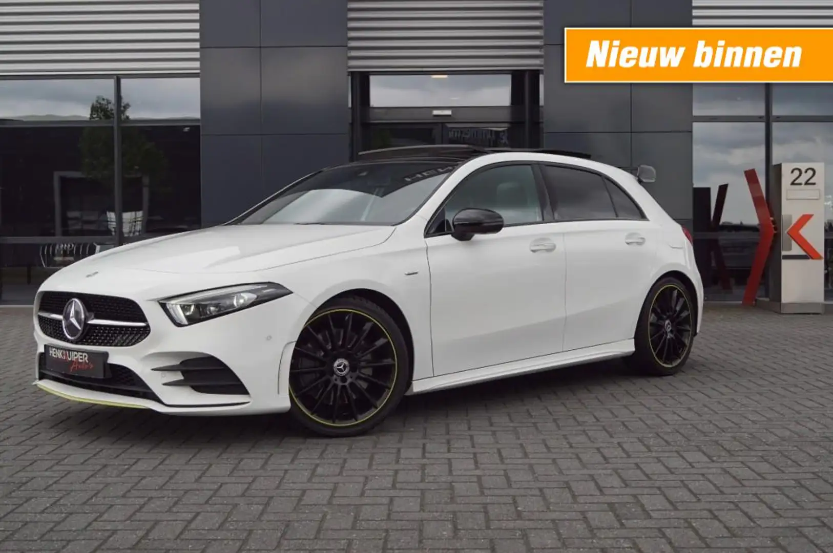 Mercedes-Benz A 250 250 AMG Edition 224pk/ Panodak/ Navi /360gr Camera Wit - 1