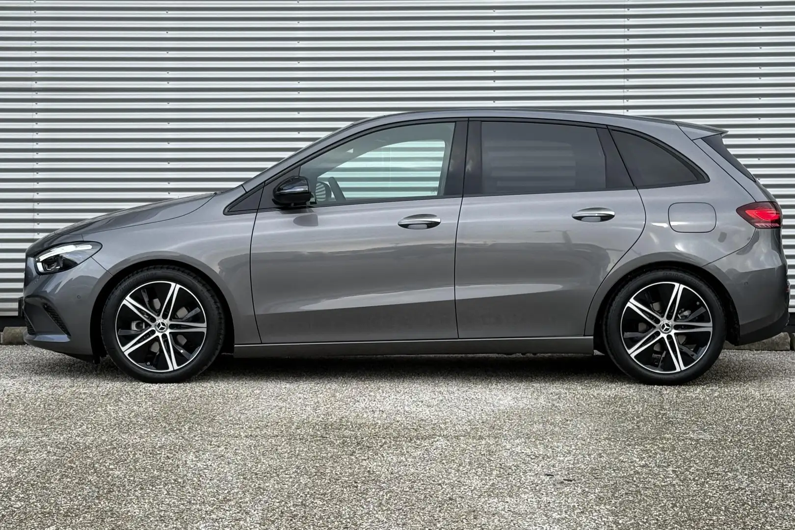 Mercedes-Benz B 180 B Automaat Star Edition Luxury Line | Advanced Plu Gris - 2