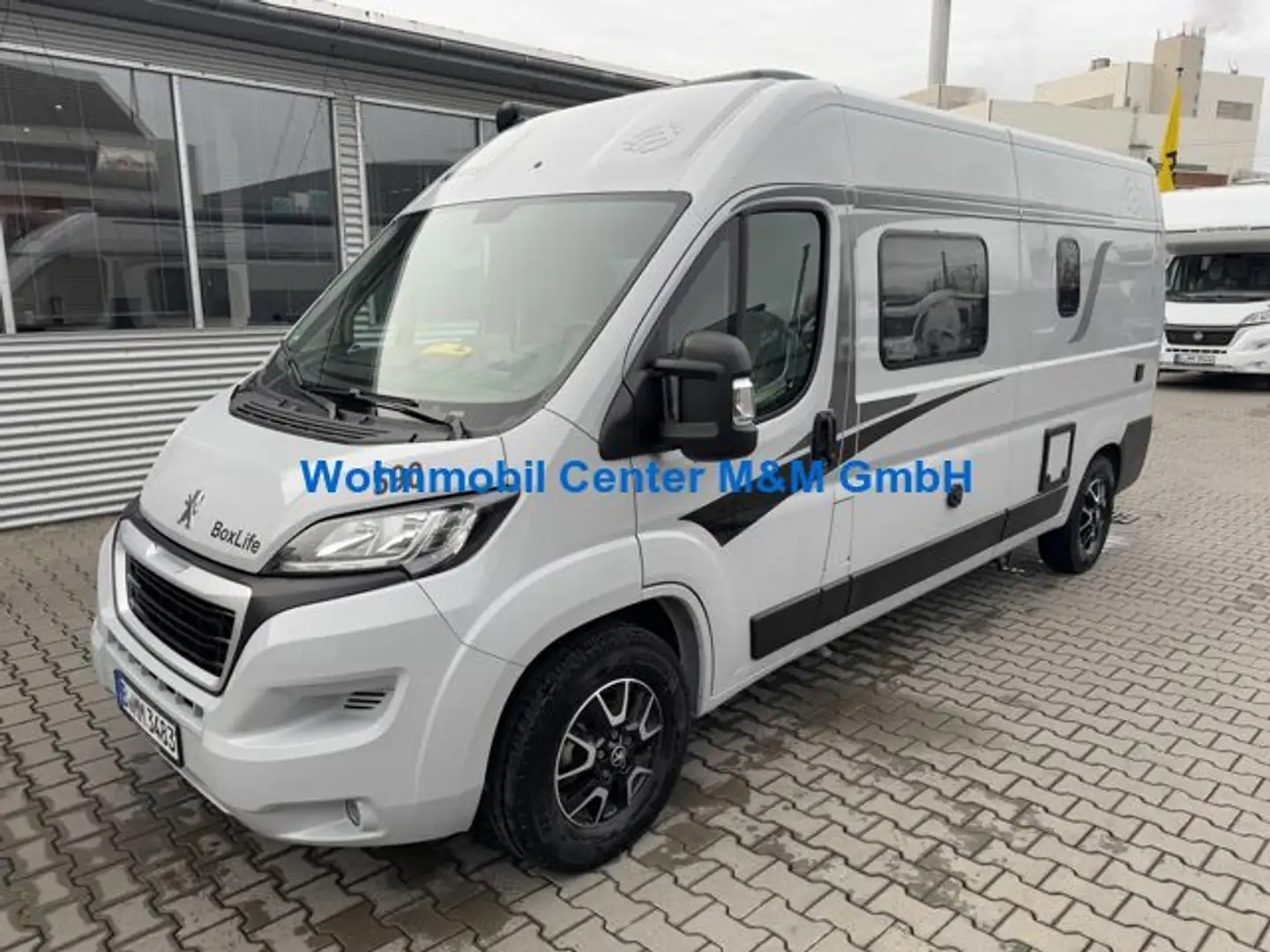 Knaus BoxLife 600 MQ Peugeot 165PS Grijs - 2