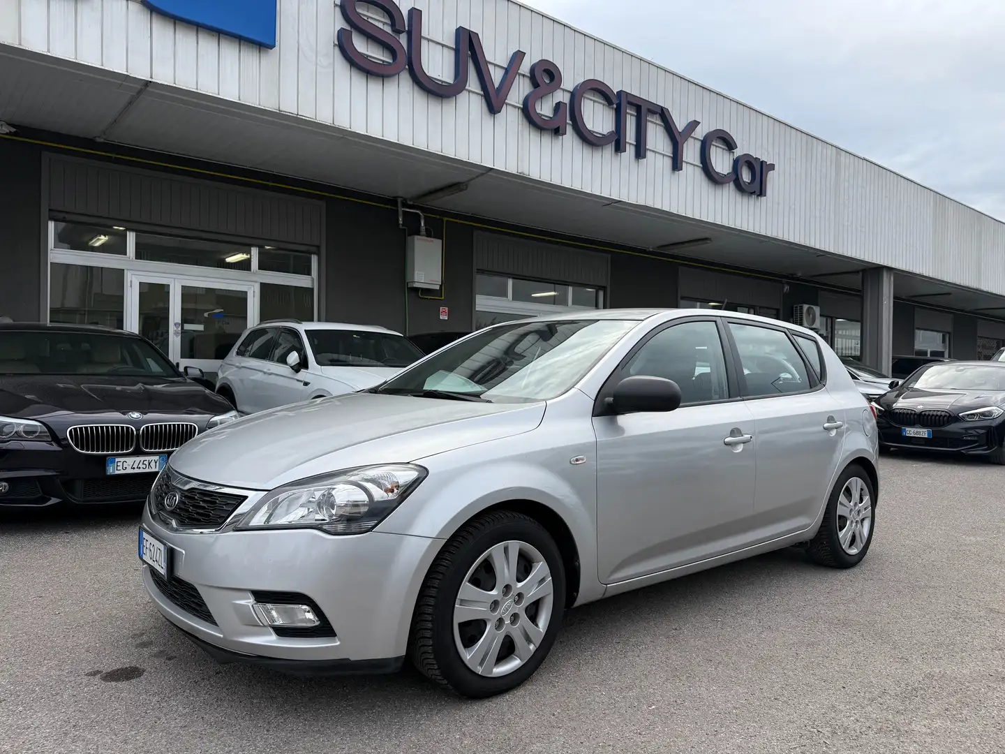Kia Ceed / cee'd 5p 1.4  bi-fuel 90cv Grigio - 1