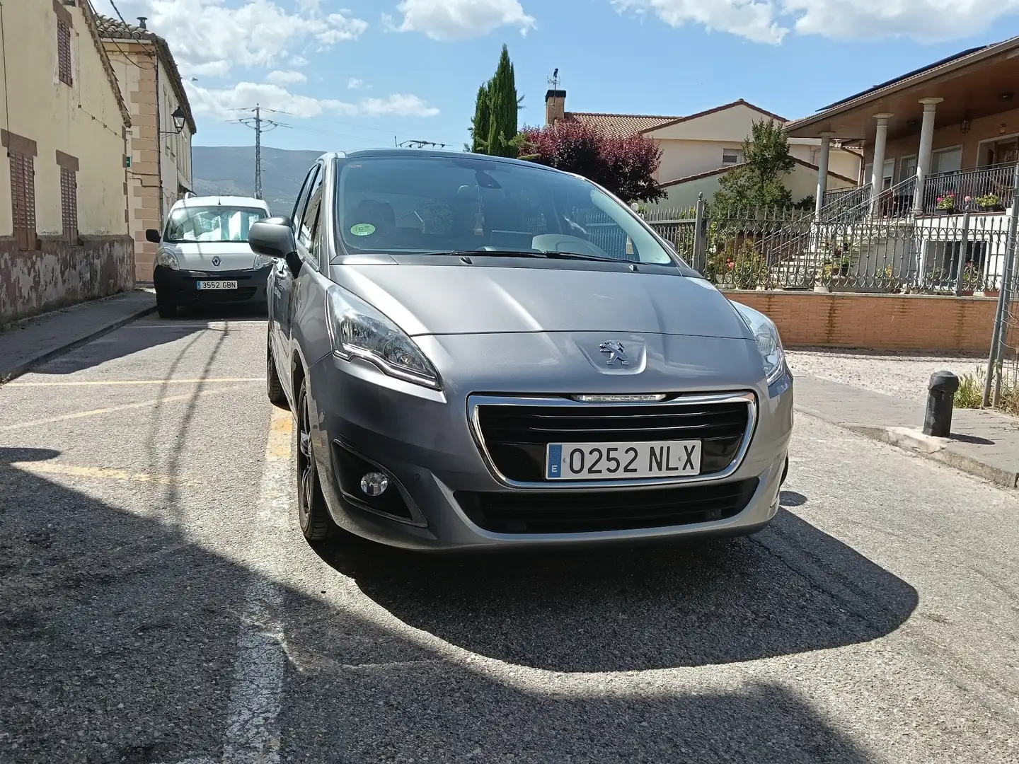 Peugeot 5008 1.6 THP Allure 155 - 1