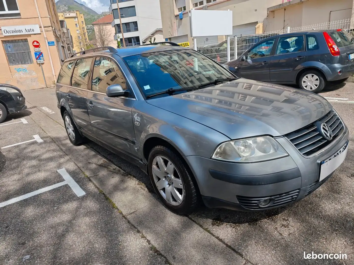 Volkswagen Passat Break 1.9 TDI 130ch Confort Grigio - 2