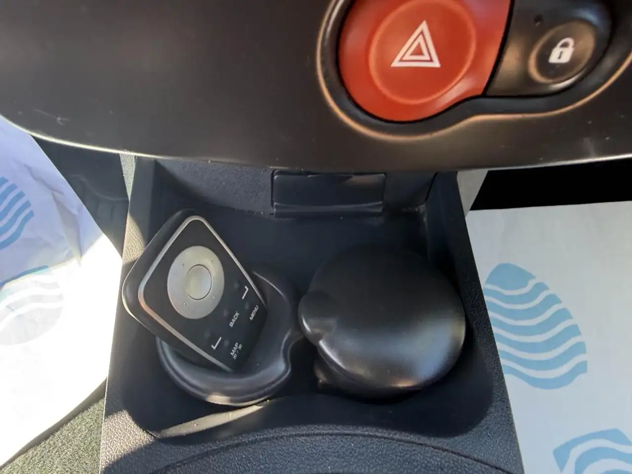Renault Clio Citadine 5 portes — photo 16