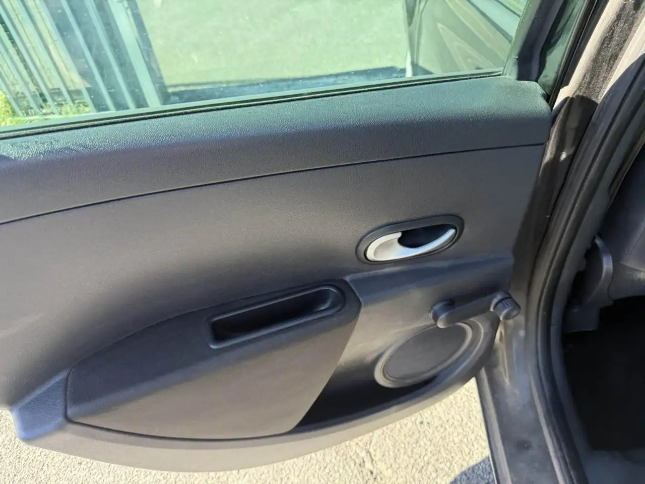Renault Clio Citadine 5 portes — photo 38