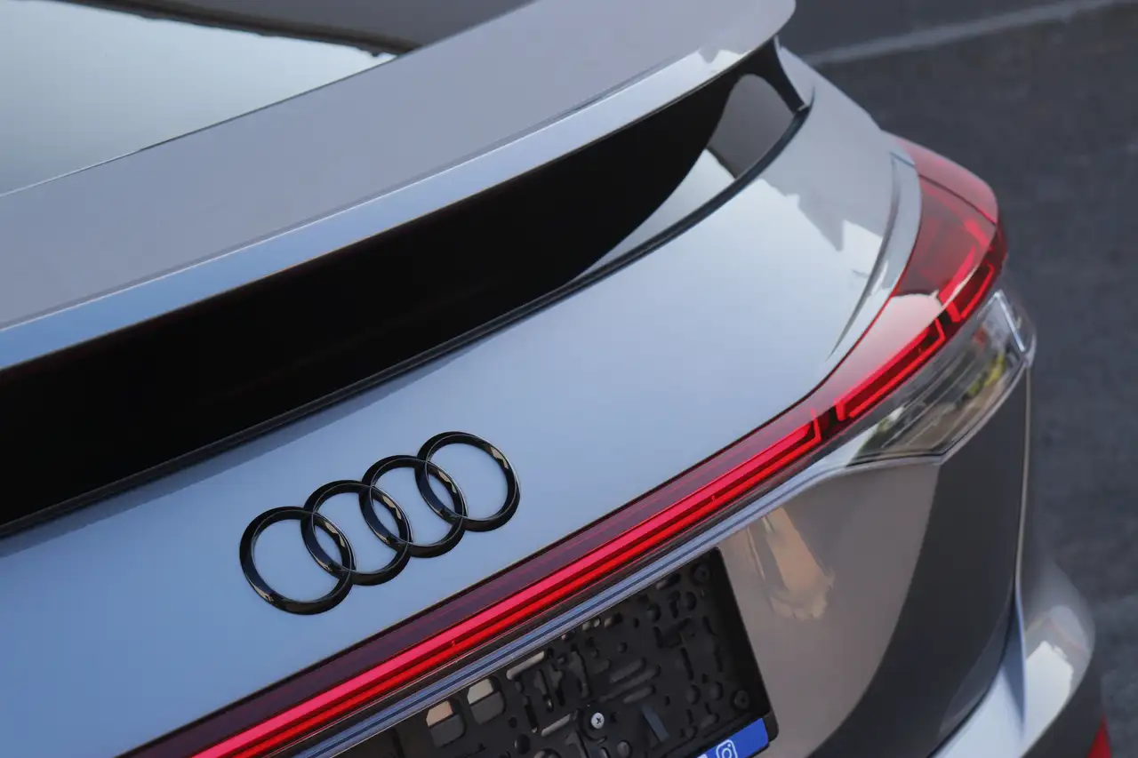 Audi Q4 e-tron Sportback 45 S-line - SONOS/Shadow+/HUD/BlindSpot/360/SOH=99% 2