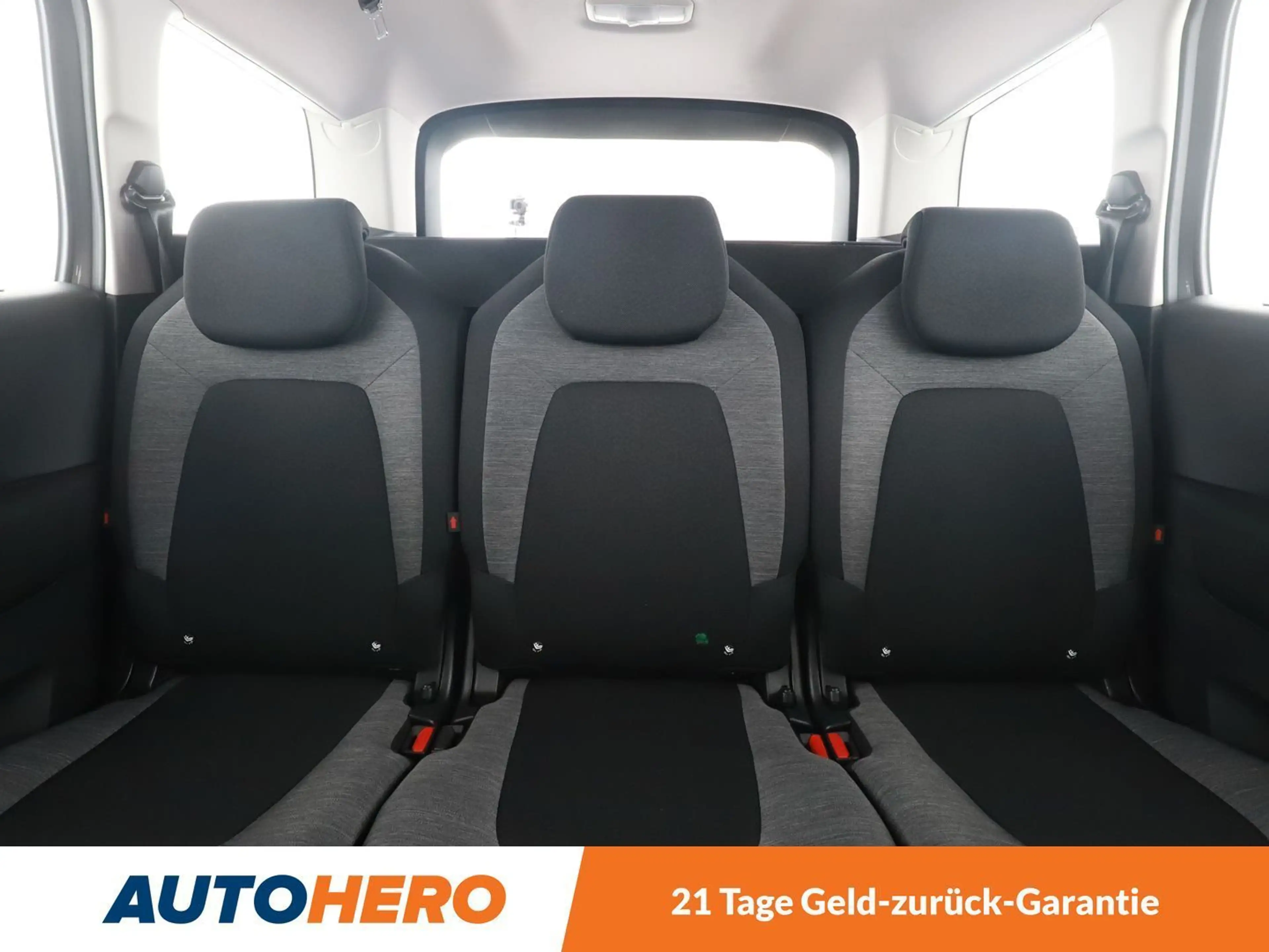 Citroen C4 Picasso 1.6 Blue-HDi Feel Edition — photo 7