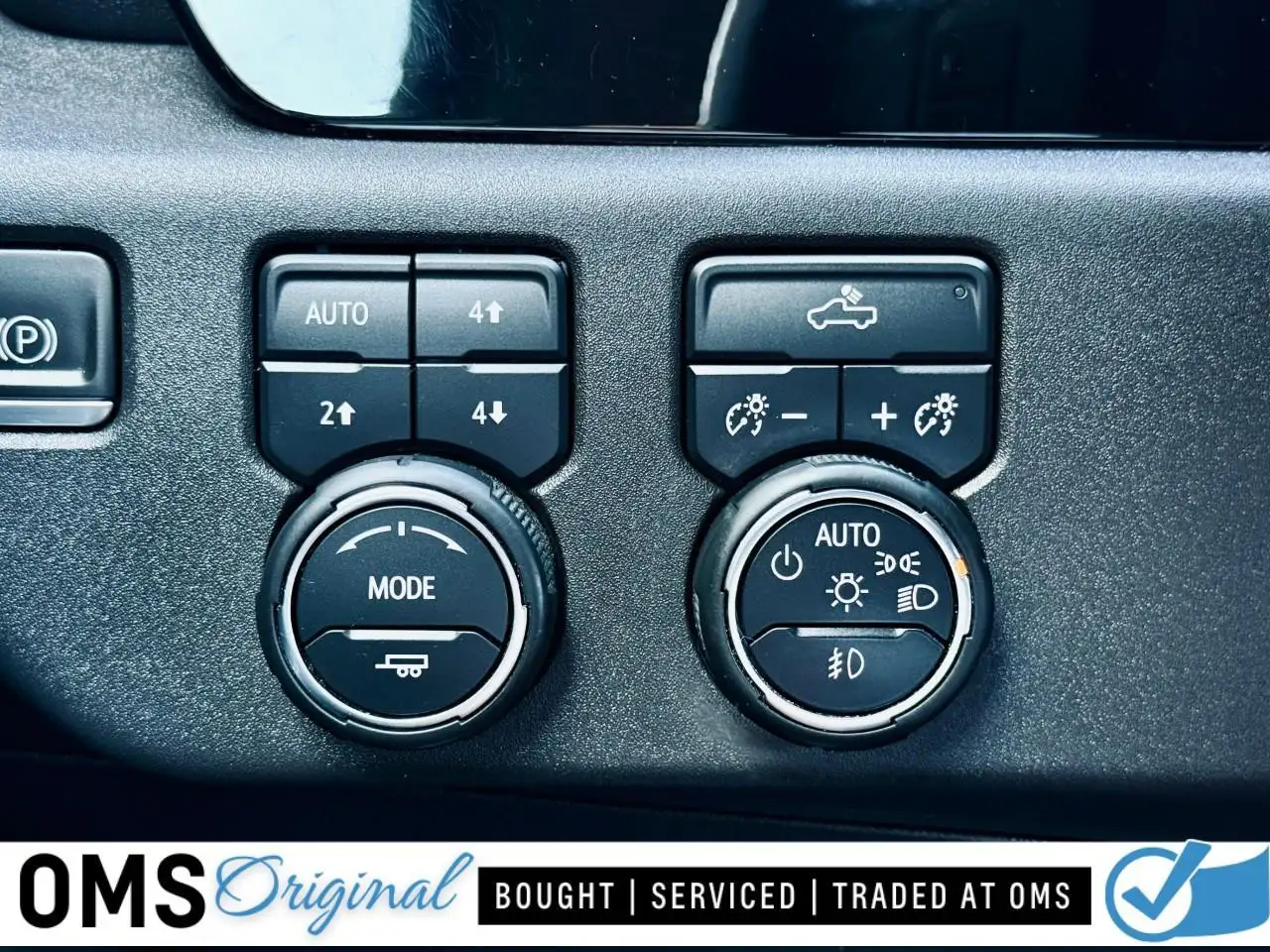 Chevrolet Silverado 1500 photo Chevrolet Silverado 1500
