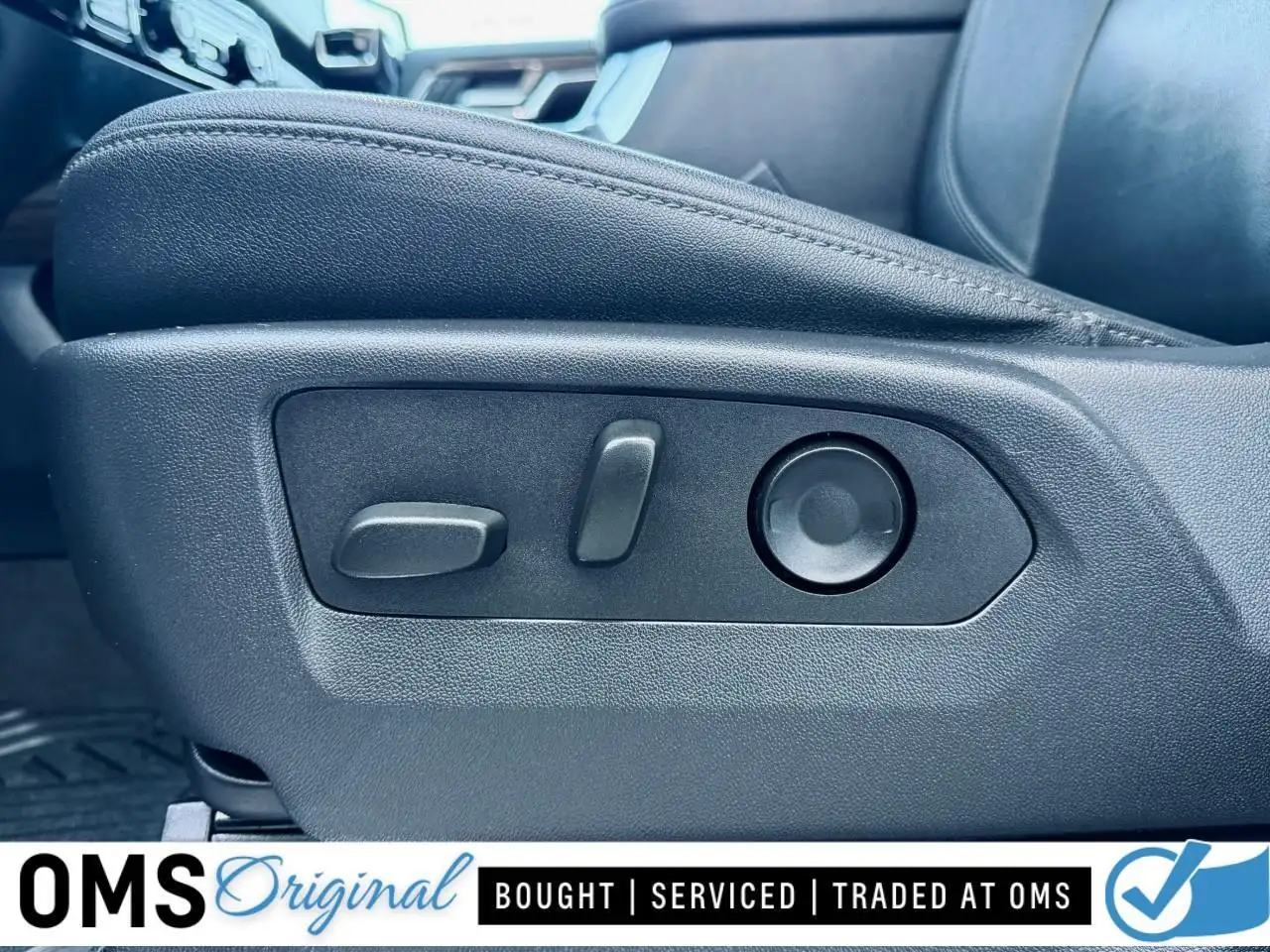 Chevrolet Silverado 1500 photo Chevrolet Silverado 1500