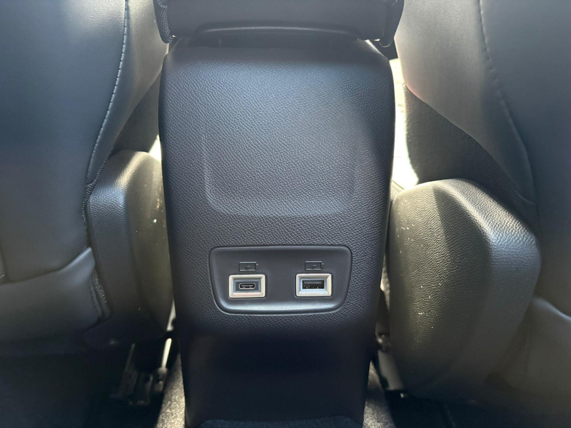 Peugeot e-2008 EV 54kWh 156pk GT | Navigatie | Carplay/Android Au — photo 11
