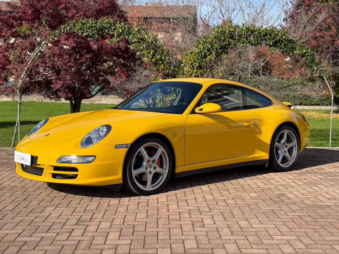 Porsche 997 911 997 Carrera 4S -- Manual -- For Collector Giallo - 1