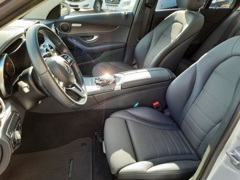 Mercedes-Benz C 400 4Matic 9G-TRONIC AMG Line.NAVI.Kamera.LED — photo 6