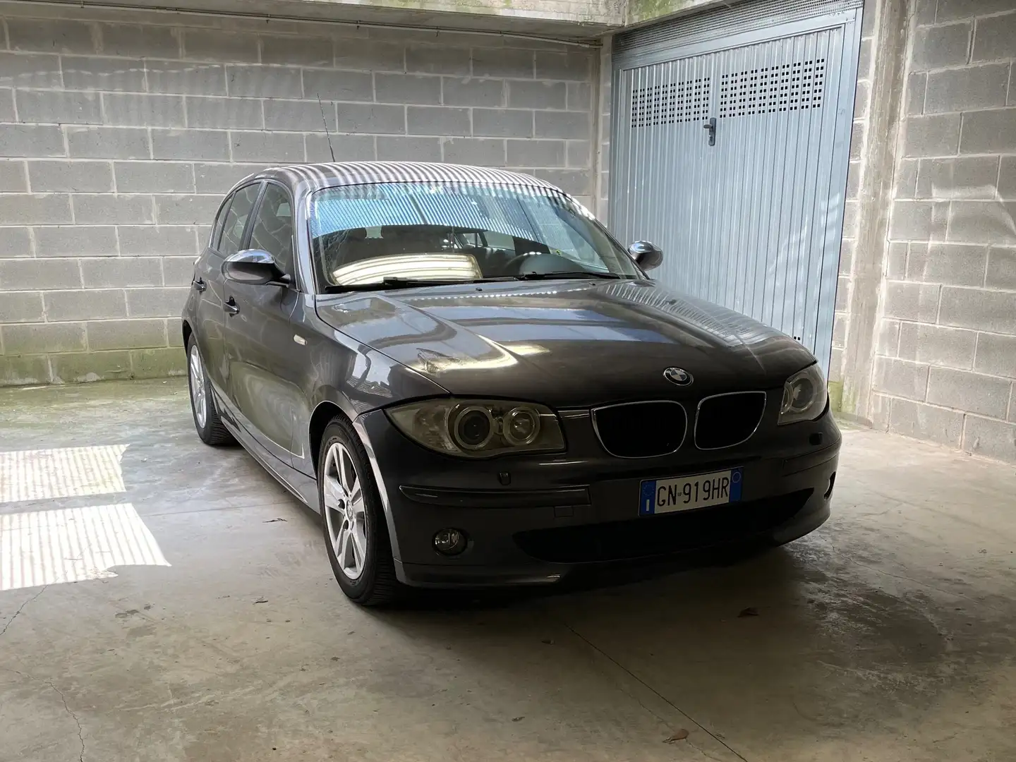 BMW 120 Serie 1 E87 2004 120d Futura Grigio - 1