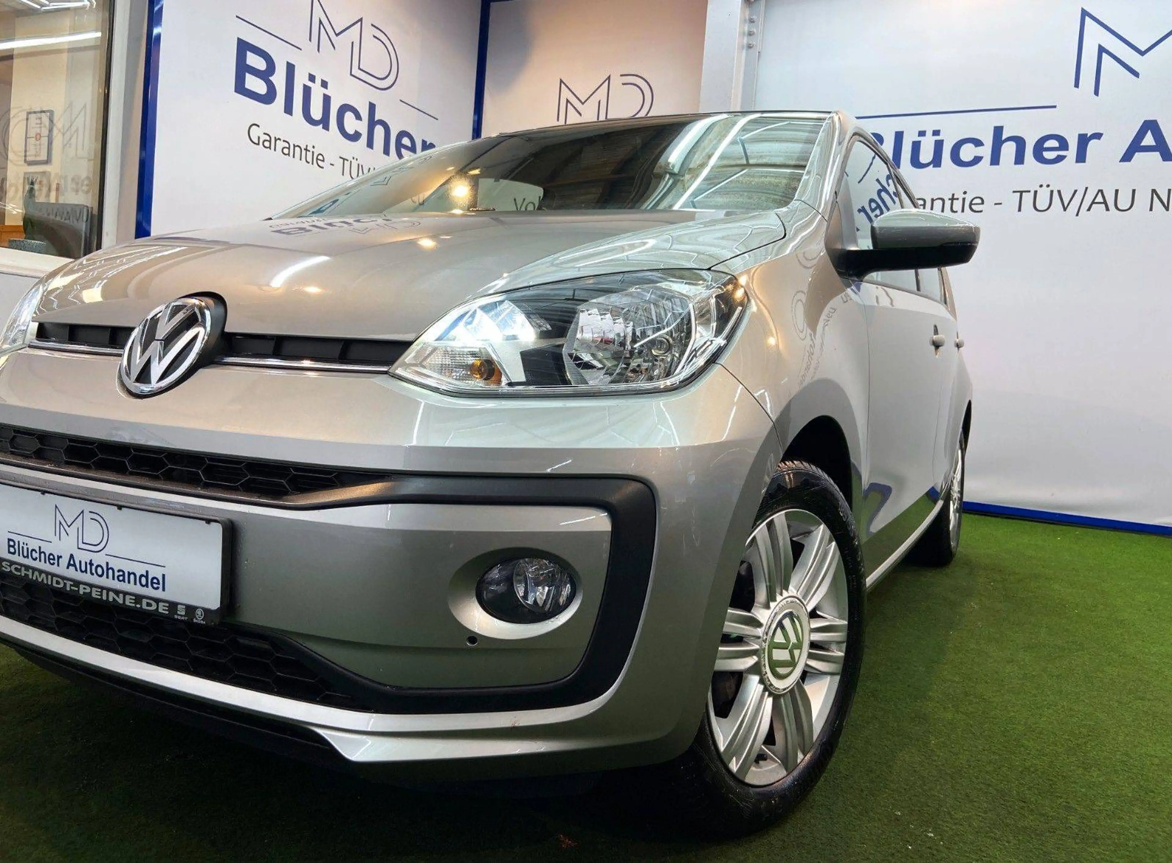 Volkswagen up! Highline BMT Sonderedition Automatik — photo 10